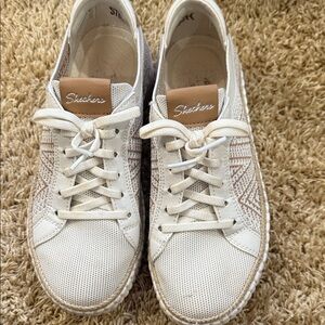 Skechers Women's White and Tan Sneakers stretch fit memory foam slip in.